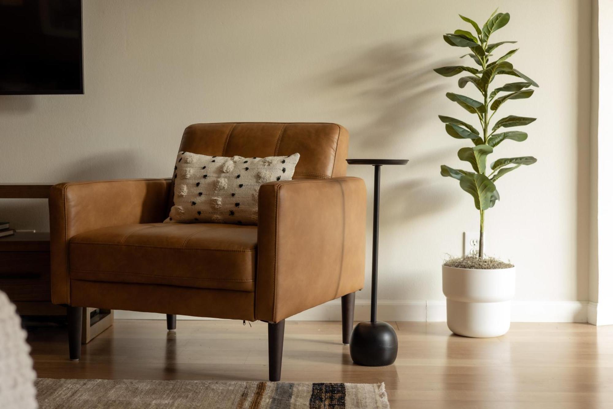Urban Gallery Loft - King Bed - Larimer Square * Denver